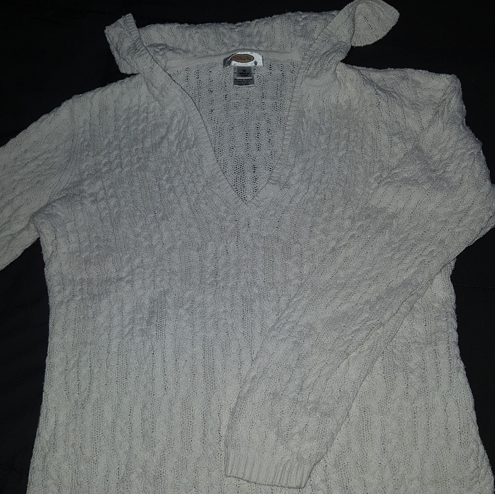 White snuggly sweater